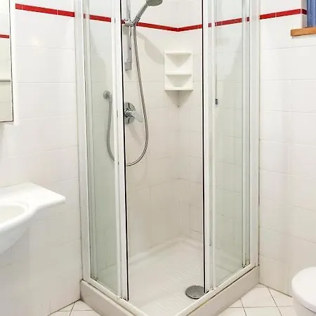 Bilocale Con Giardino A 100 Mt Dal Mare Di - M052